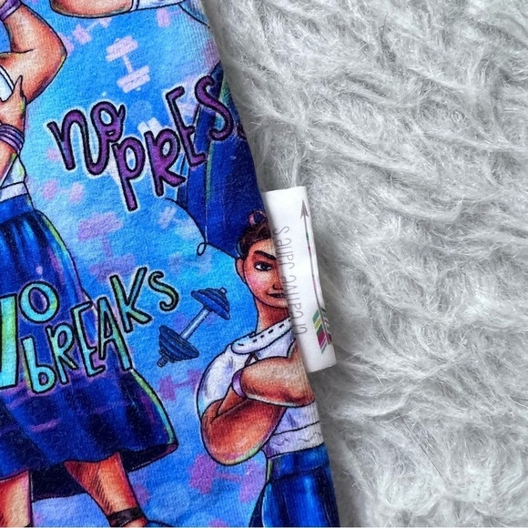 Handmade Disney Encanto Luisa graphic tee size 5 - Picture 3 of 5